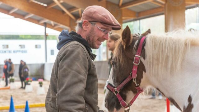 Teambuilding cheval insolite western, mountain trail, du cheval à l'homme