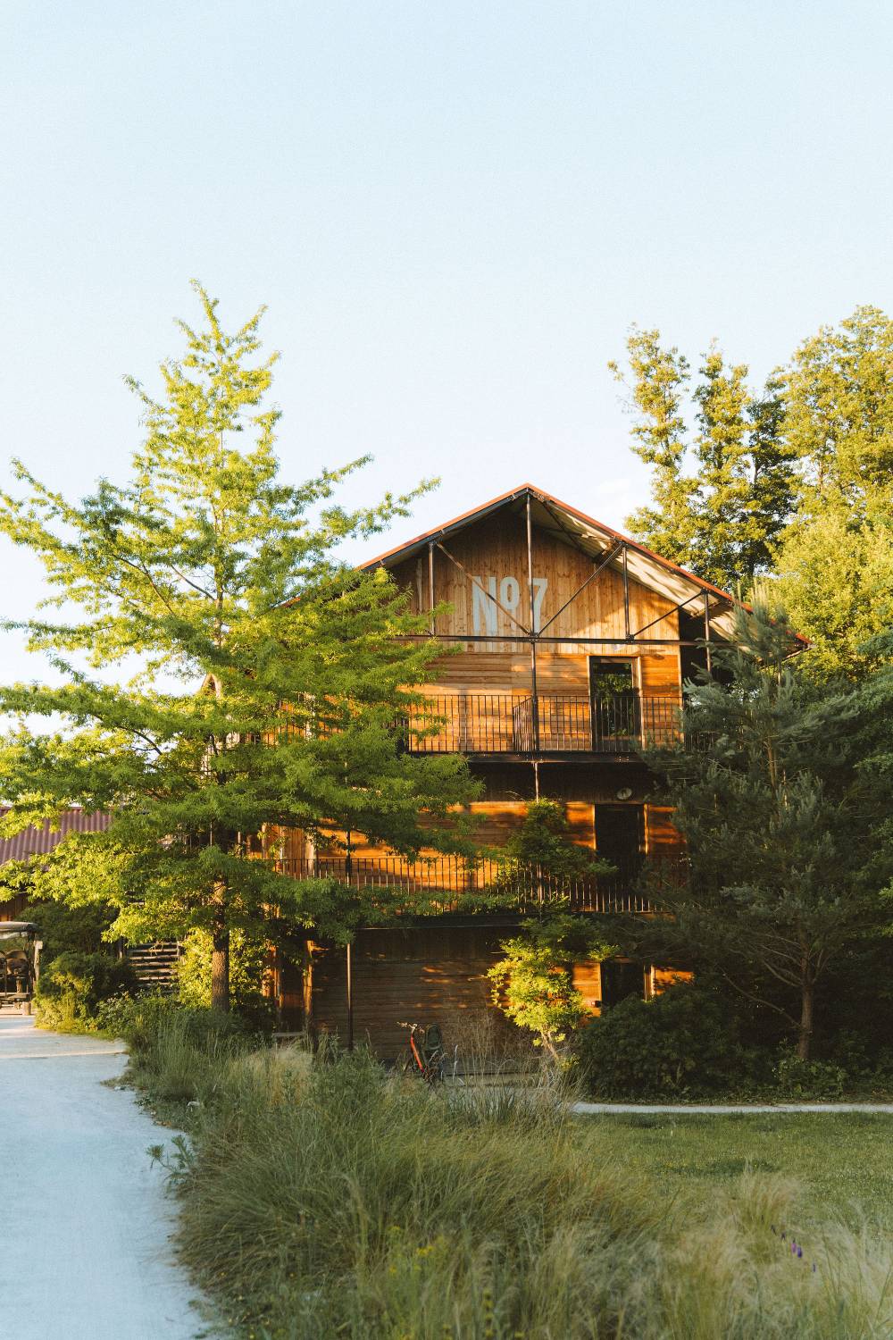LeBarn Hôtel spa, étang de pêche, nature