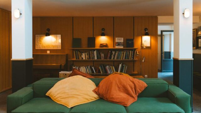 Lobby Le Barn**** espace lounge pour réunions d'quipes