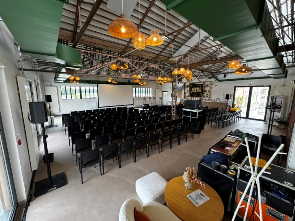 Salle plénière dans une ferme d'innovation Hectar