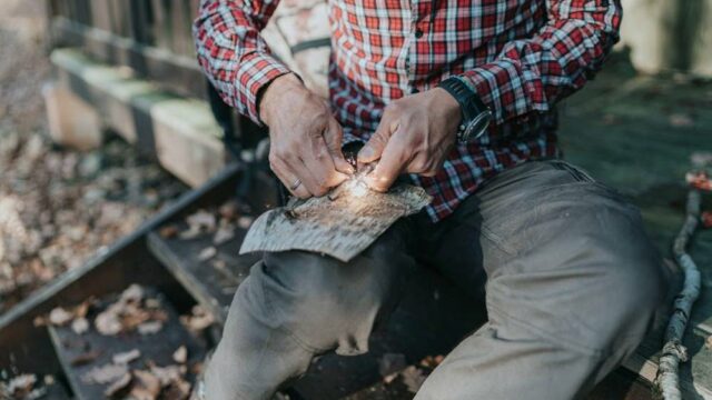 Man vs Wild expérience survie dans la forêt teambuilding Taos Event