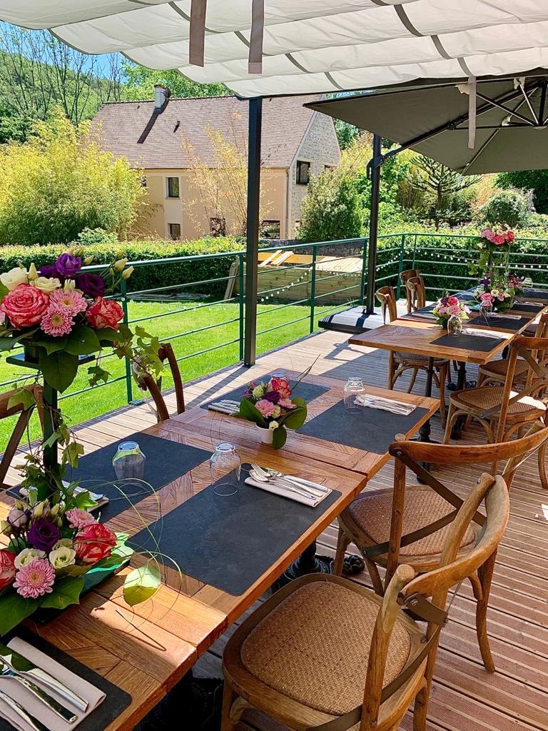 Déjeuner en terrasse Auberge des 3 Hameaux