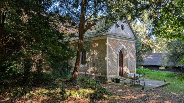 Gîte dans une chapelle Vallée de Chevreuse proche Paris
