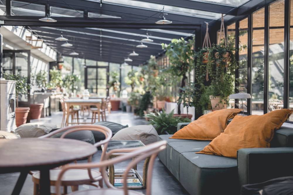 Restaurant en verrière face à la forêt Le Barn**** Vallée de Chevreuse