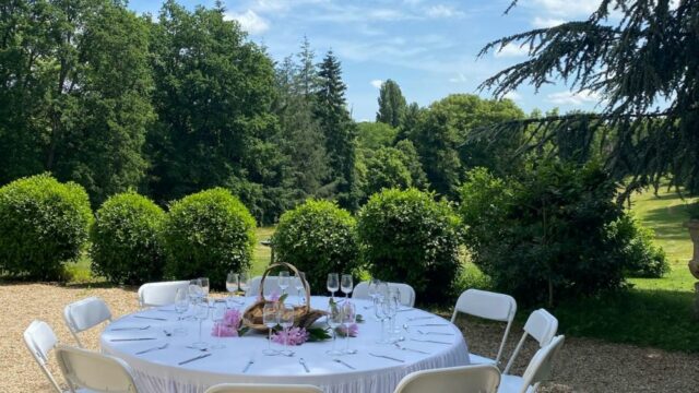 repas en terrasse Domaine de la Geneste, château Vallée de Chevreuse