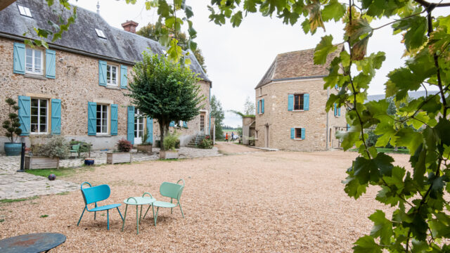 Vue de la Cour Ferme d'Armenon