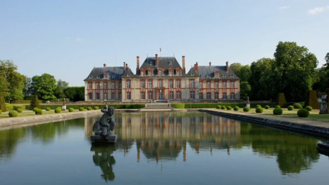 Château de Breteuil façade Nord