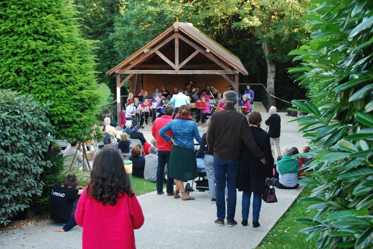 Entrée pavillon Maison Musée Raymond Devos Saint-Rémy-lès-Chevreuse