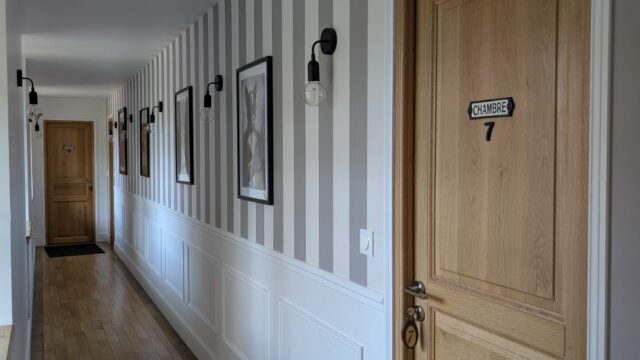 Couloir décoré Clocher de la Duchesse