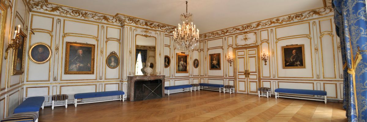 Château de Breteuil salon doré