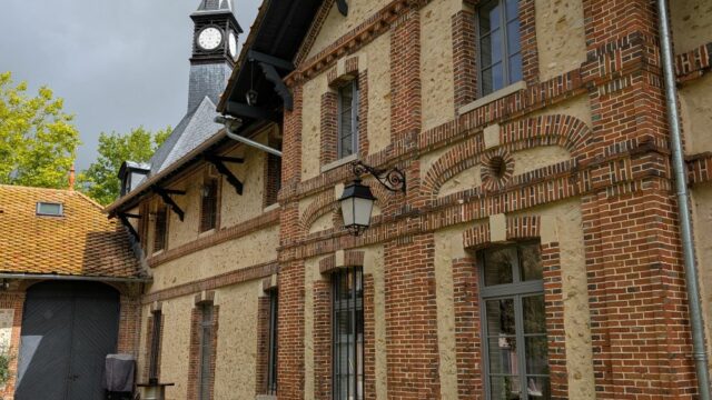 Clocher de la Duchesse Bonnelles patrimoine, demeure restaurée