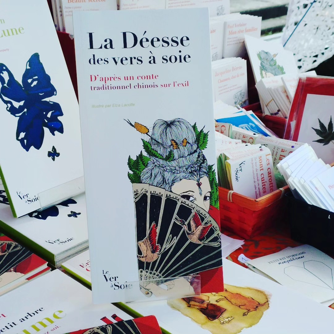 Livre édition Le Ver à Soie