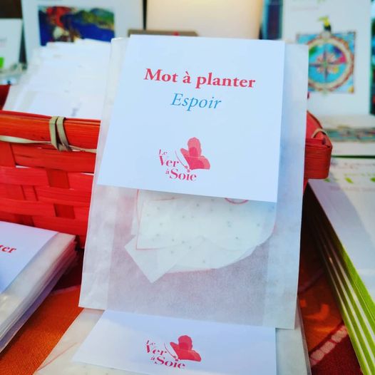 Livre édition Le Ver à Soie