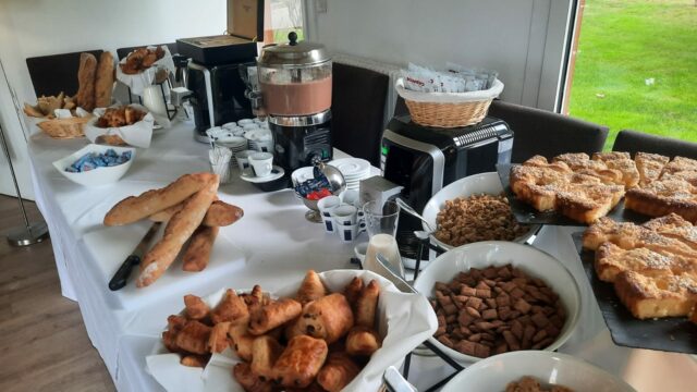 Accueil petit-déjeuner Golf de Forges-les-Bains