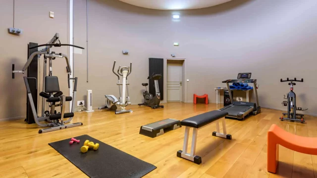 Salle e sport château de Rochefort
