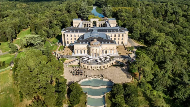 vue aérienne château de Rochefort