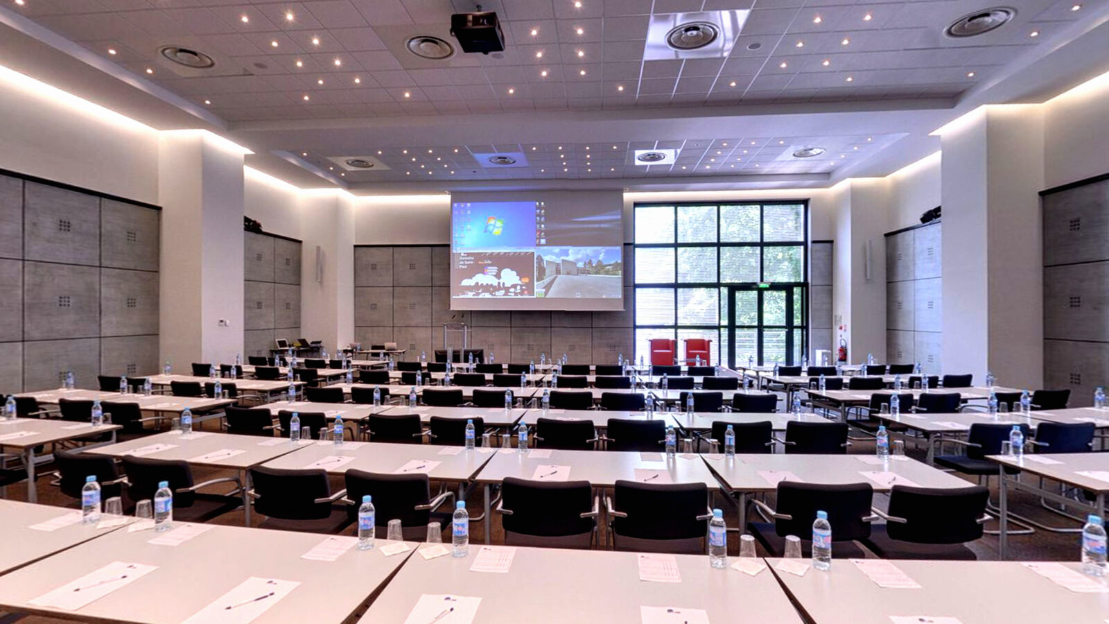 Salle Domaine Saint Paul Hôtel restaurant centre de séminaires
