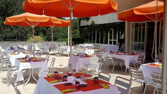 Terrasse Domaine Saint Paul Hôtel restaurant centre de séminaires